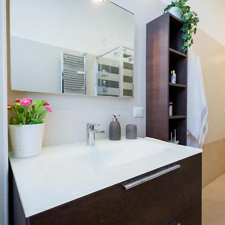 Romolo Space - Navigli Апартаменты Милан